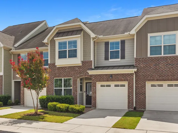 9333 Falkwood Rd, Raleigh, NC 27617