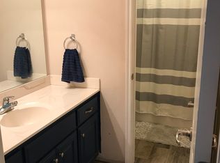 908 NE 25th Ct, Moore, OK 73160