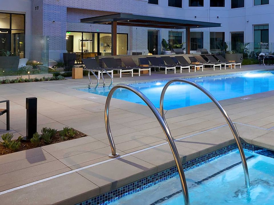 Avalon Monrovia pool and sundeck
