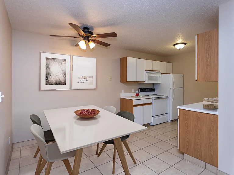 Alps Park Apartments — Photo 7