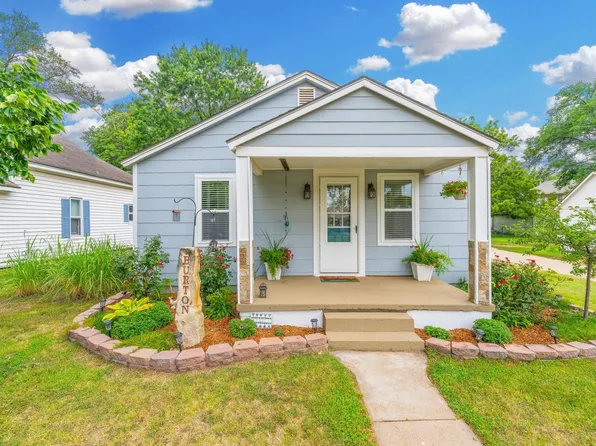 107 S Topeka St, Haven, KS 67543