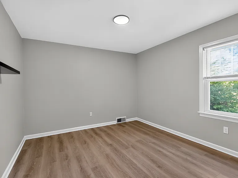 239 S Sparks St — Photo 24