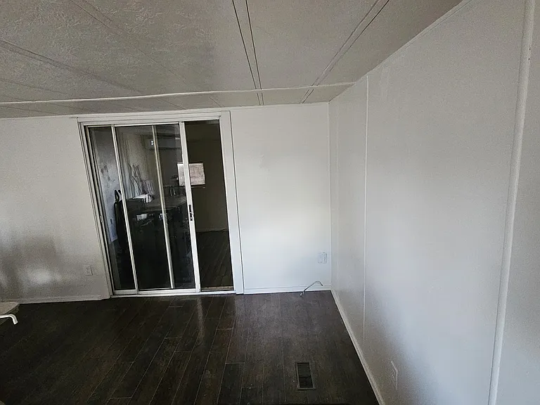 345 Nevada Dr — Photo 7