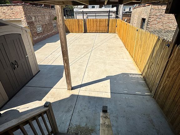 5th image of 1518 E 72nd St #1