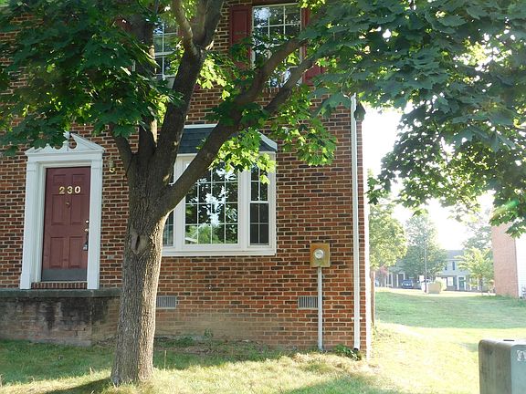 2nd image of 230 Waterford Ln