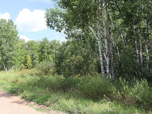 3rd image of Little Oak Lake Rd