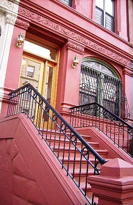 Rented by R New York | media 7