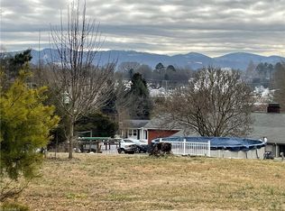 701 Woodland Blvd, Wilkesboro, NC 28697