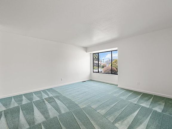 5th image of 1942 Winchester Pl
