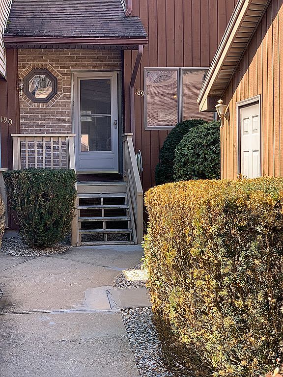 189 Pine Grove Dr, South Hadley, MA 01075 Zillow