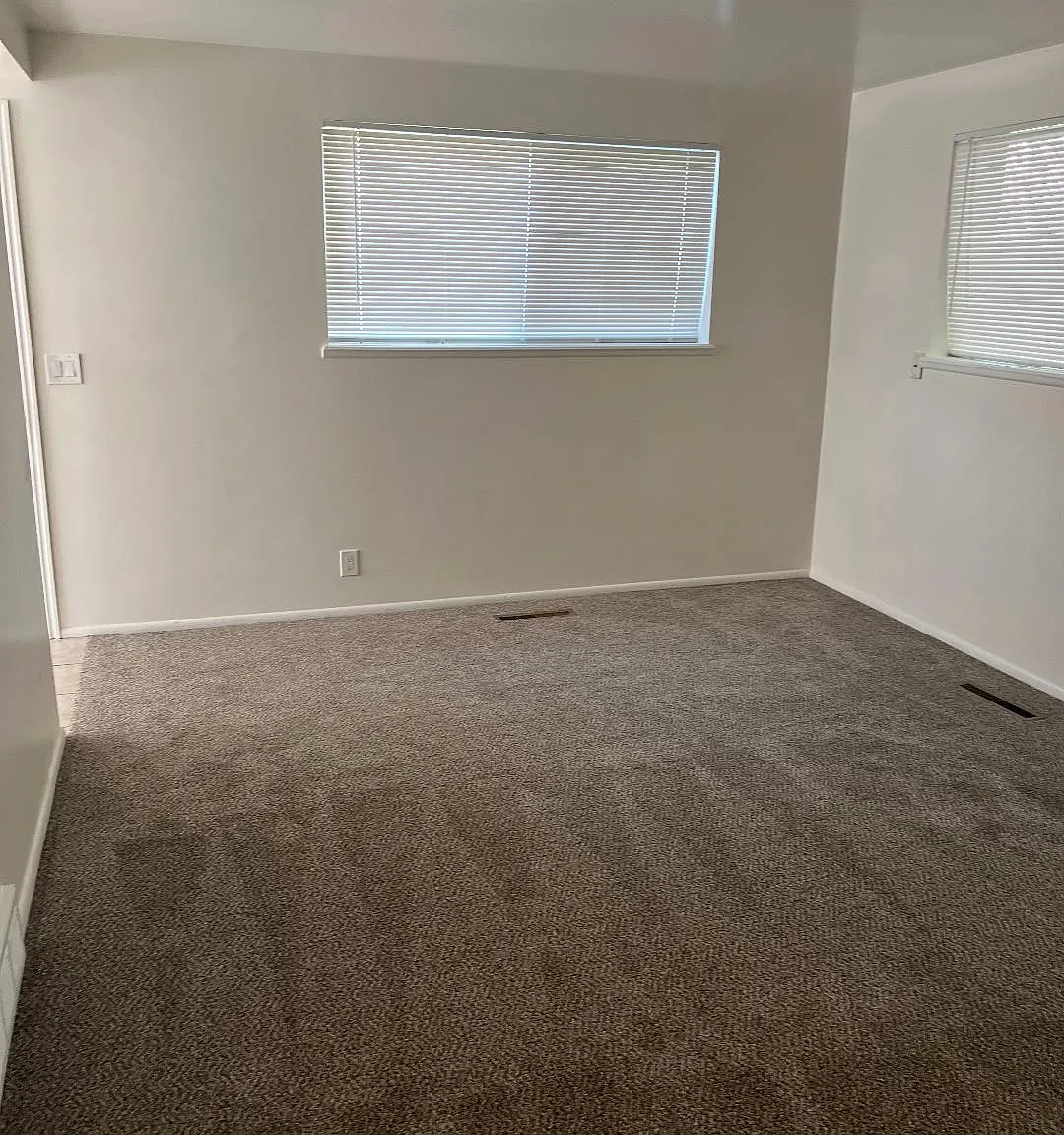 2 bed, 900 sqft, $1,295 — Photo 4