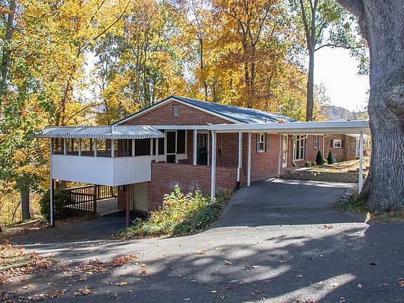 3rd image of 714 Meadow Dr