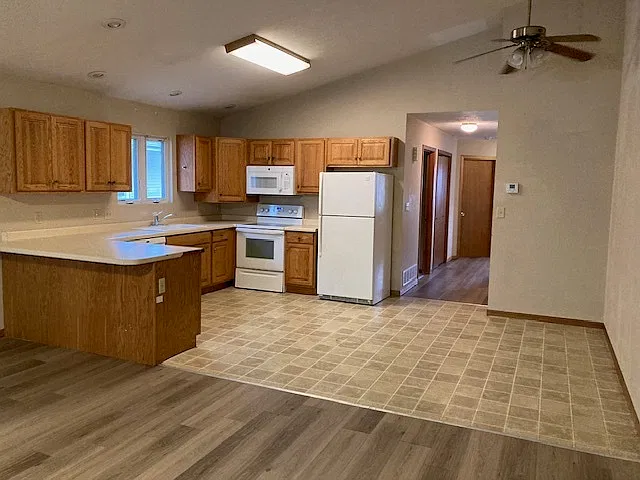 717 W 24th St - 717 W... — Photo 2