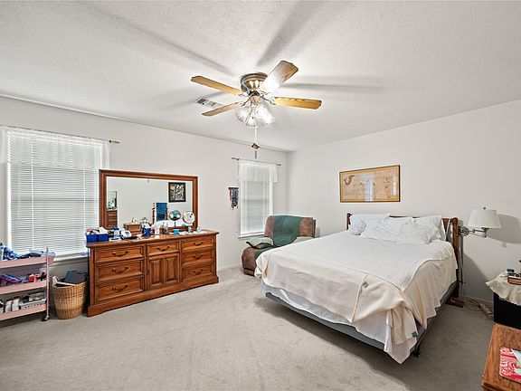 4th image of 2175 Lola Ln