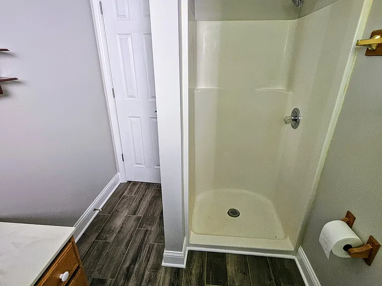 203 N Page St — Photo 20