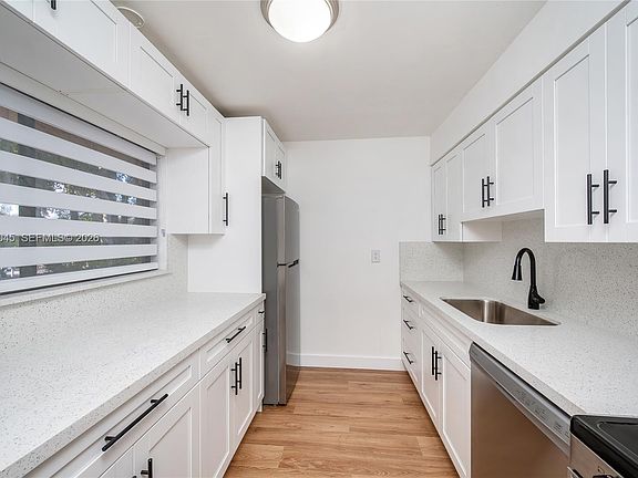 4th image of 8415 SW 107th Ave #38