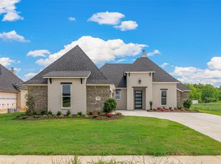 921 Chisolm Trl, Bossier City, LA 71111
