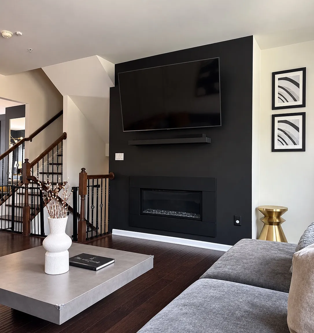 3 bed, 3.5 bath, 2600 sqft, $3,900 — Photo 3
