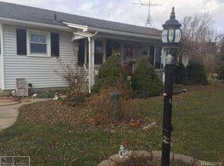 987 Lathrop Rd, Allenton, MI 48002