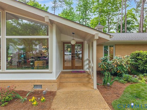 4th image of 10301 Ashcrest Pl