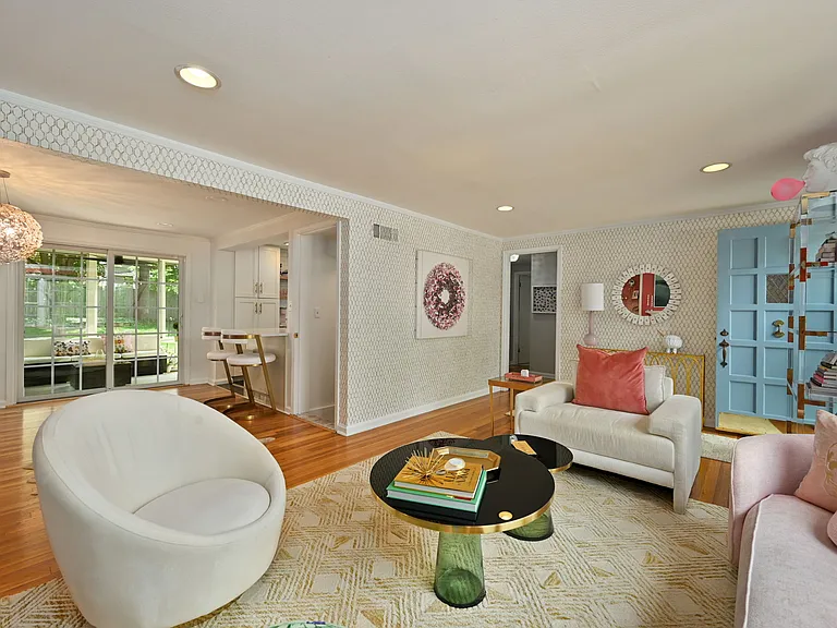 3403 W 73rd Ter — Photo 12