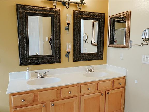 2nd image of 15819 Green Cove Blvd