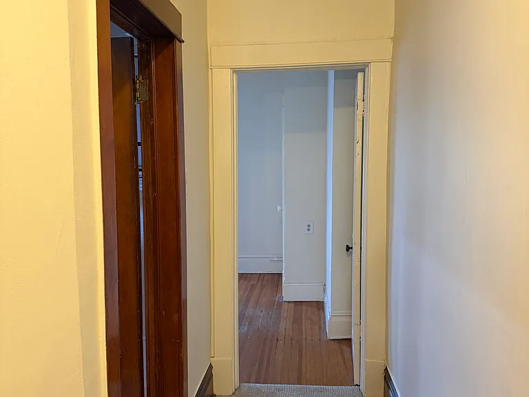 1823 N Clarkson St — Photo 13