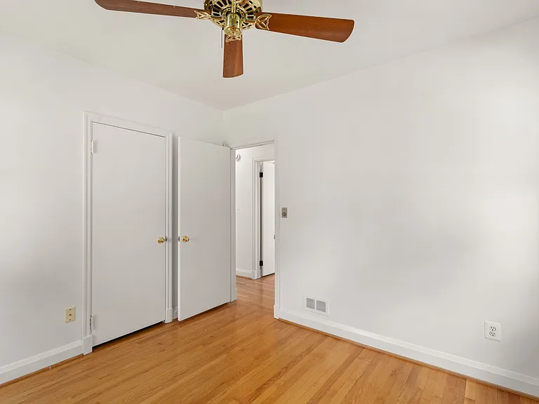 16 Homestead St — Photo 15
