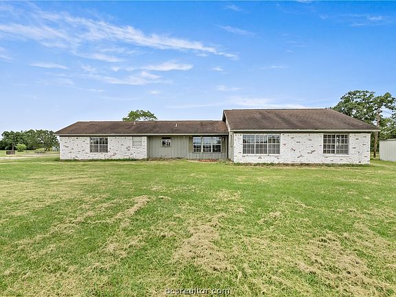 5th image of 8166 Riley Rd