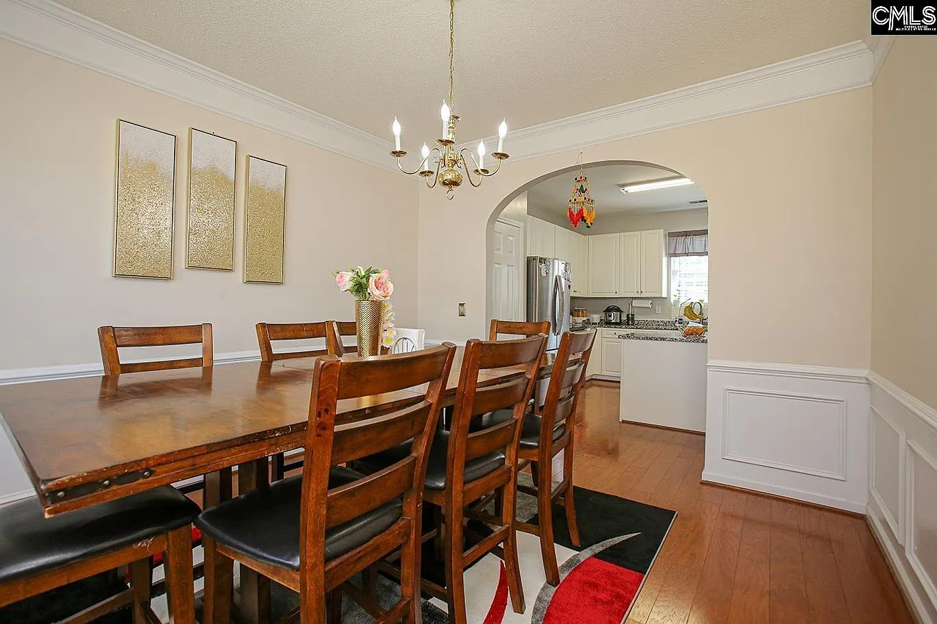 4 bed, 2278 sqft, $2,300 — Photo 3