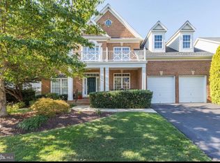 706 Pearson Point Pl, Annapolis, MD 21401