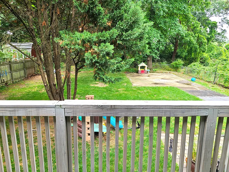 5301 Powhatan St — Photo 25