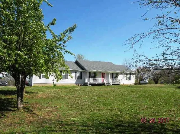 401 Revell Rd, Dyersburg, TN 38024