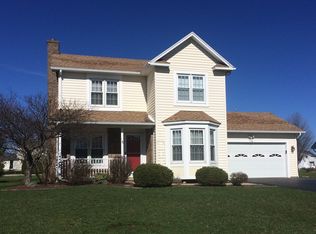 16 Hunt Holw, Rochester, NY 14624