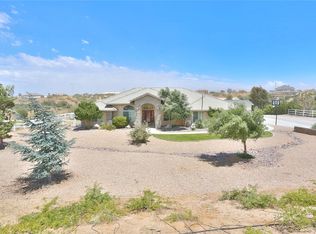 9179 Kittering Rd, Oak Hills, CA 92344