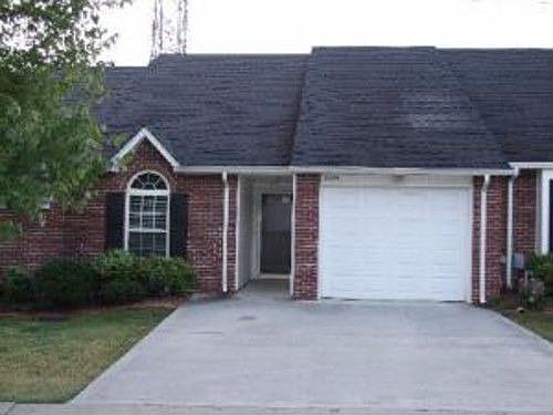 1st image of 8604 Batavia Way