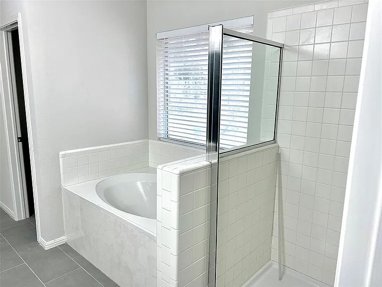 6400 La Carman Ln — Photo 14