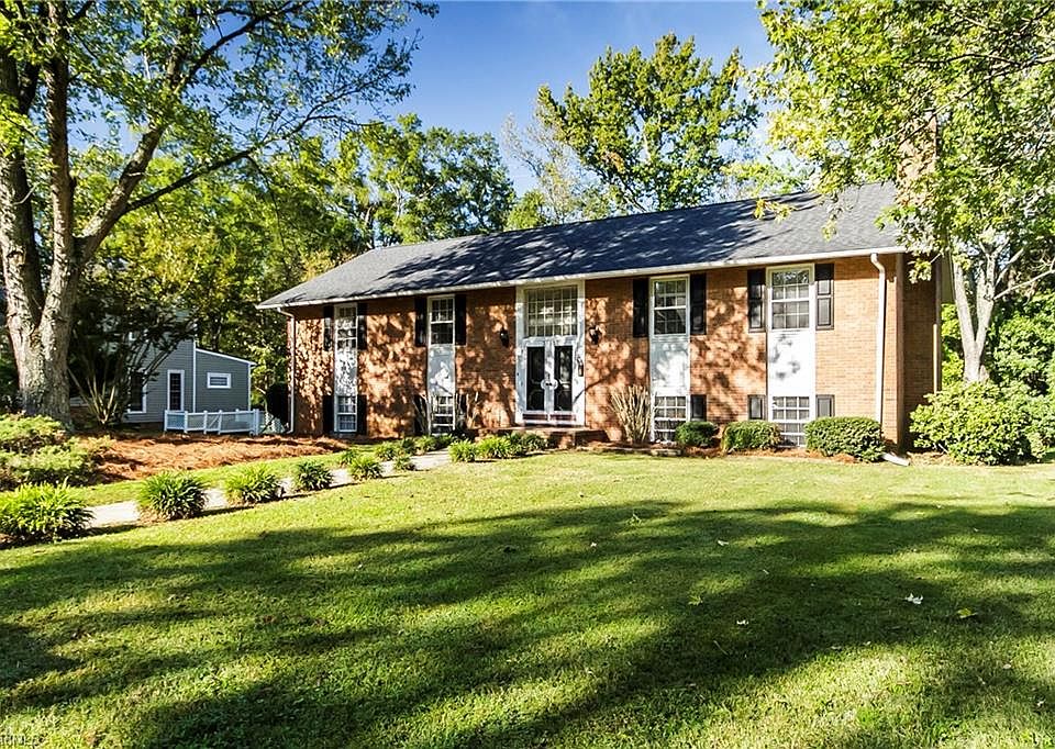 1st image of 3117 Forestdale Dr