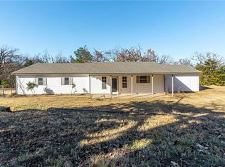 19501 Meador Ln, Harrah, OK 73045