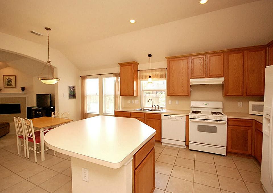 1st image of 7708 Waterlilly Ln