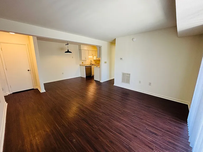 207 Wharton St SE #2 — Photo 3