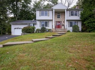 24 Ladik Pl, Montvale, NJ 07645