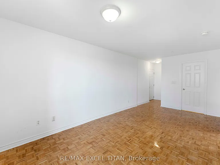 1407 Dupont St #409 — Photo 8