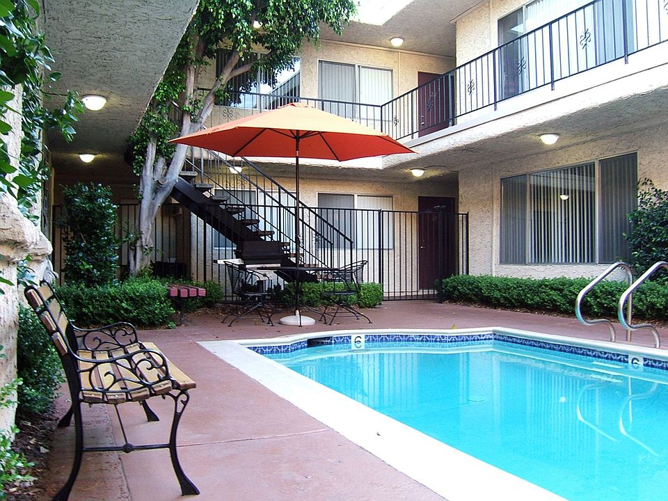 1st image of 13930 Burbank Blvd #103