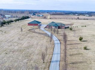 3921 Cornstalk Rd, Waynesville, OH 45068