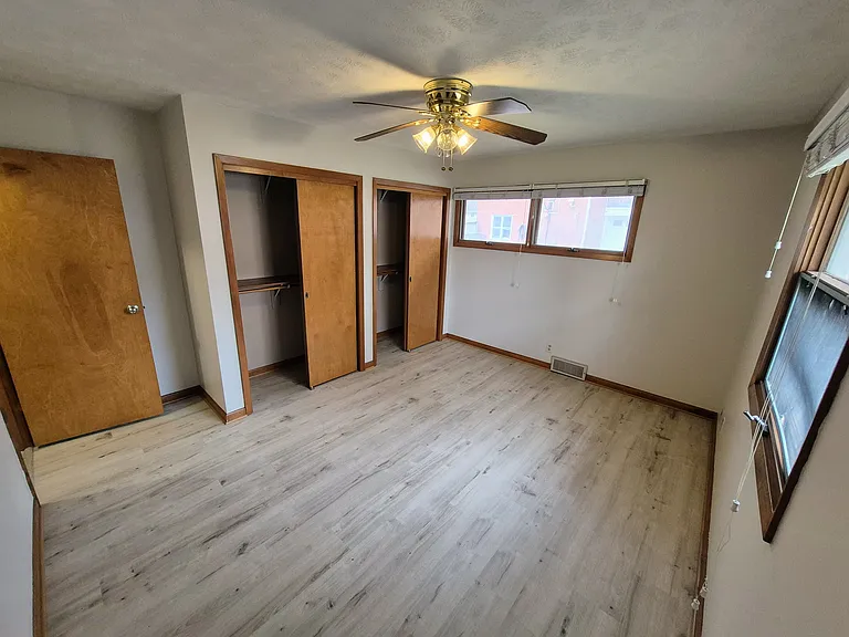 3910 Pace Blvd — Photo 9