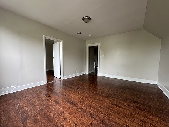 5th image of 241 W Ivy St #3C