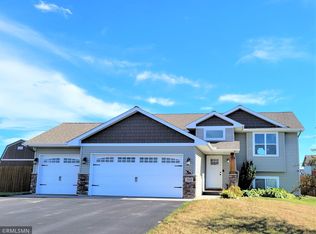 388 Dakota Ave, Roberts, WI 54023