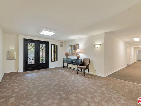 5th image of 18324 Clark St Unit 107