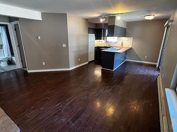 4th image of 817 E San Miguel St #4